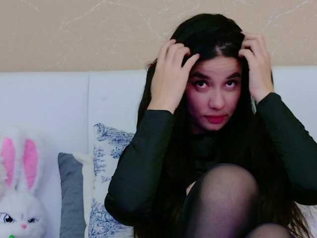 miadunoff online show from July 16, 1:17 am