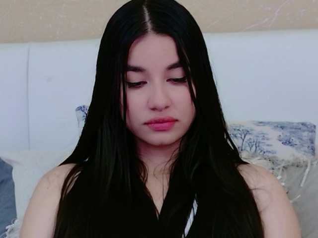 miadunoff online show from July 27, 1:33 am