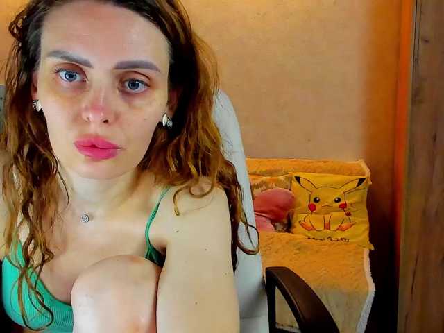 miagrantes online show from August 3, 9:55 pm