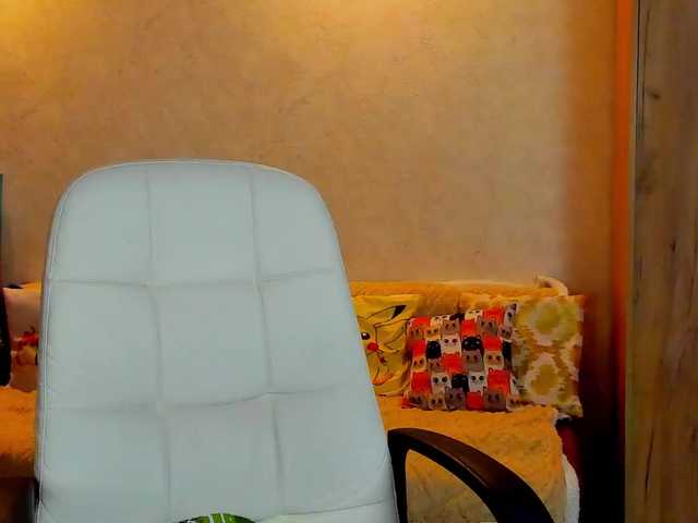 miagrantes online show from August 11, 8:22 pm