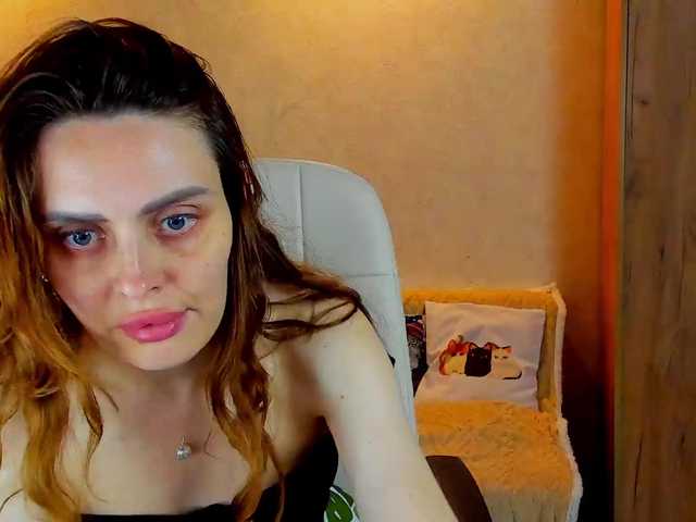 miagrantes online show from August 13, 12:02 am