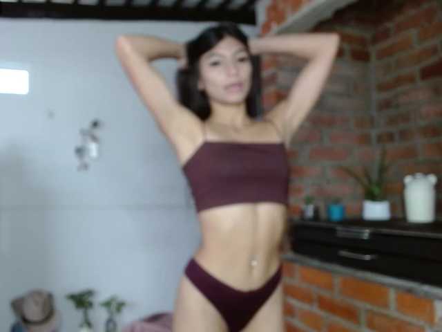 millyxnicoll1 online show from June 6, 9:42 pm