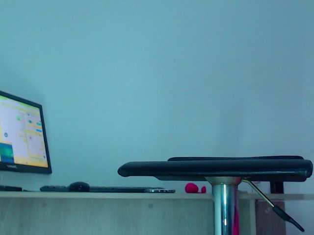 milytylor online show from July 7, 11:58 am