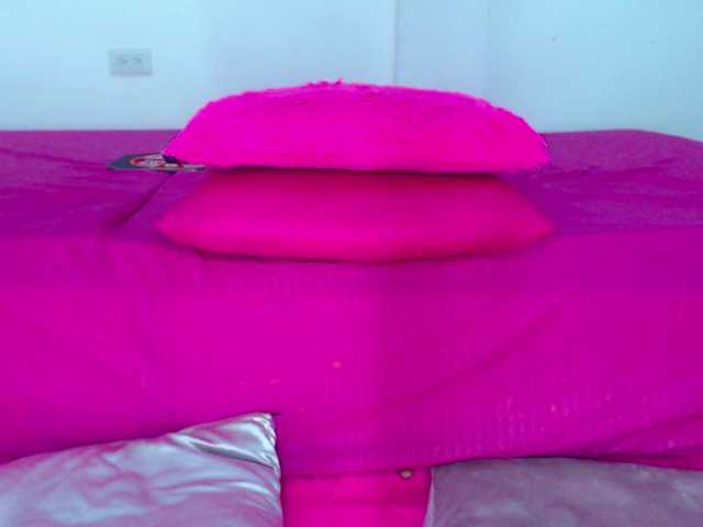 milytylor online show from August 8, 4:34 am