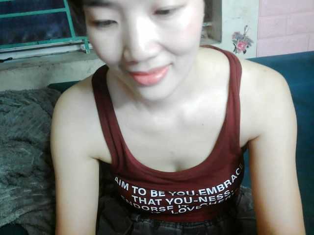 minanaxx online show from August 9, 9:43 am