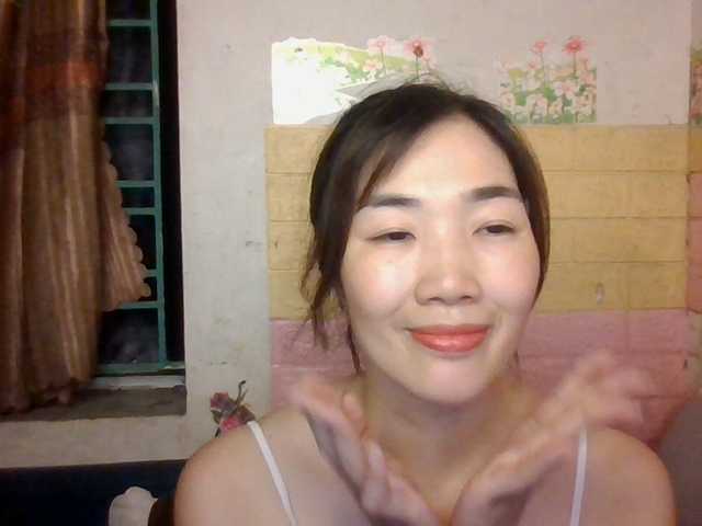 minanaxx online show from August 12, 5:43 am
