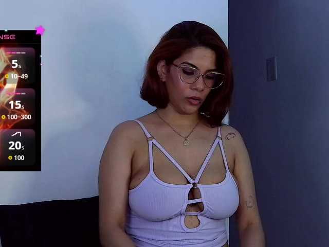 mishellcollins online show from August 5, 9:57 pm