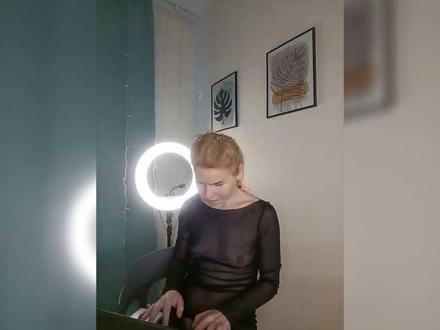 miss-1m online show from August 12, 3:58 pm