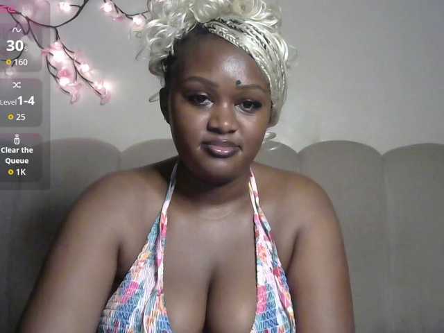 miss-caramel online show from August 16, 9:19 pm