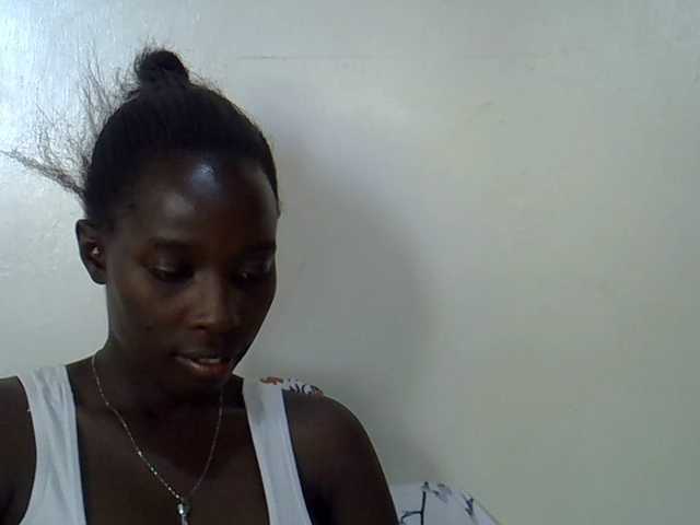 miss-vibes online show from August 14, 8:40 am