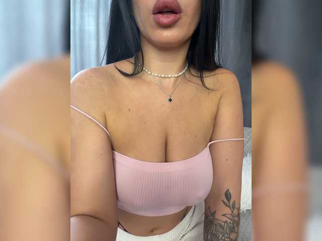 2AVOKADIKA online show from August 15, 1:48 pm