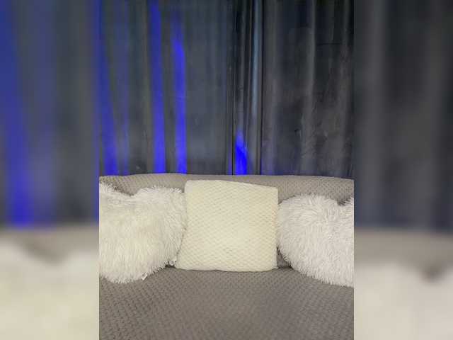 2AVOKADIKA online show from August 15, 5:06 pm