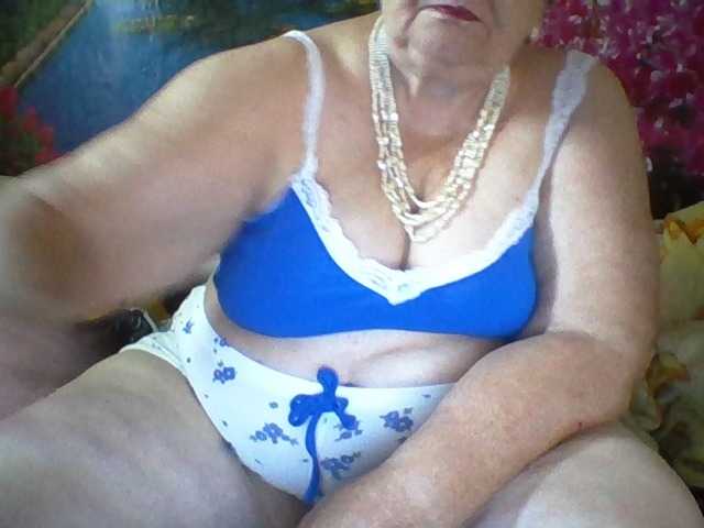 modelfik online show from August 1, 8:20 am