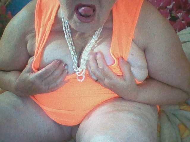 modelfik online show from August 18, 9:26 am