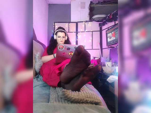monikanylon online show from August 15, 1:09 am