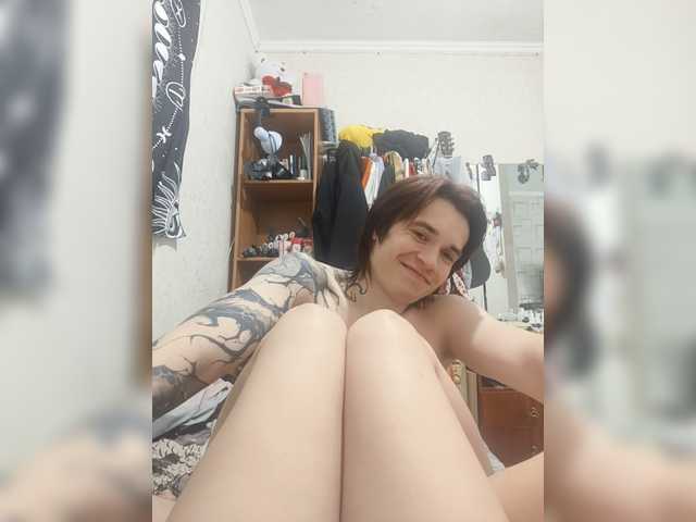 murmurmeow666 online show from August 14, 9:57 am