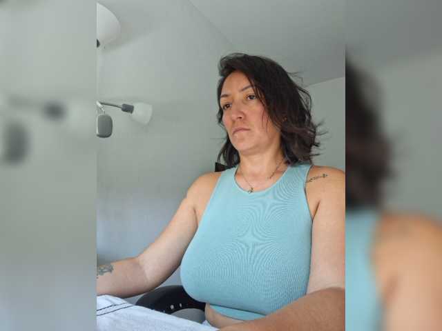 cristalboom online show from August 15, 2:32 pm
