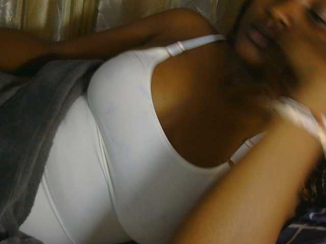 naughtygirll online show from August 9, 10:44 pm