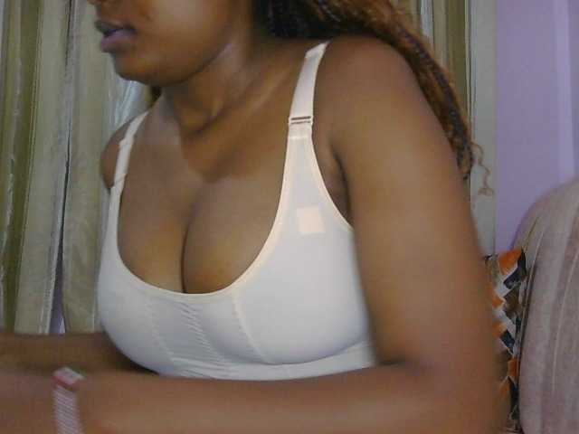 naughtygirll online show from August 12, 10:56 pm