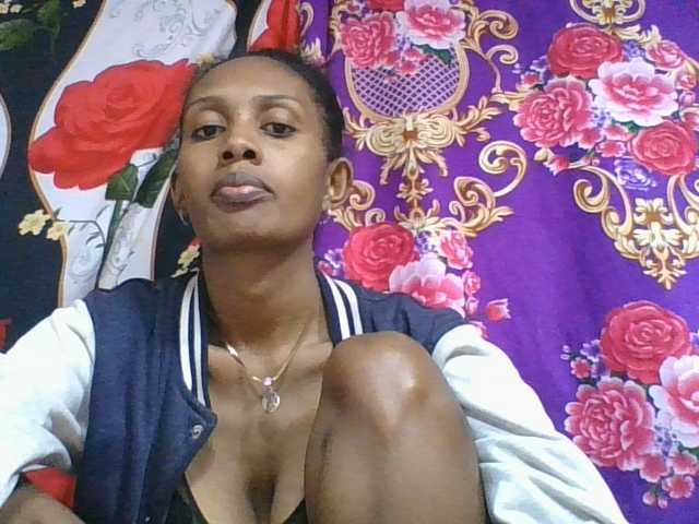 ninie1a online show from August 14, 12:42 pm