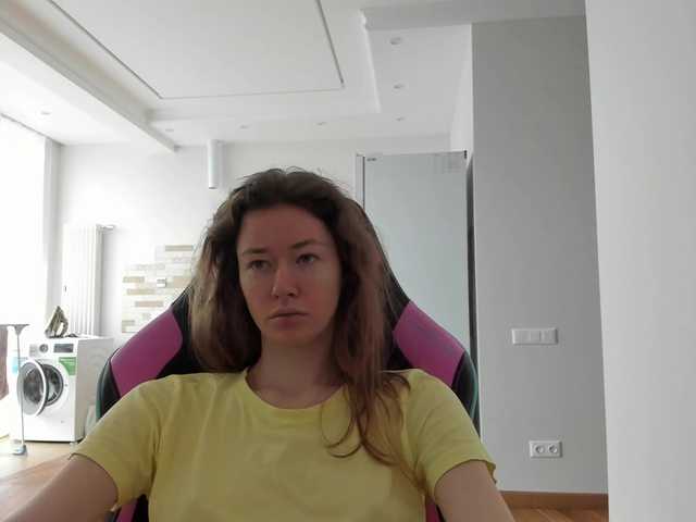 ooksiiii online show from May 15, 10:37 am