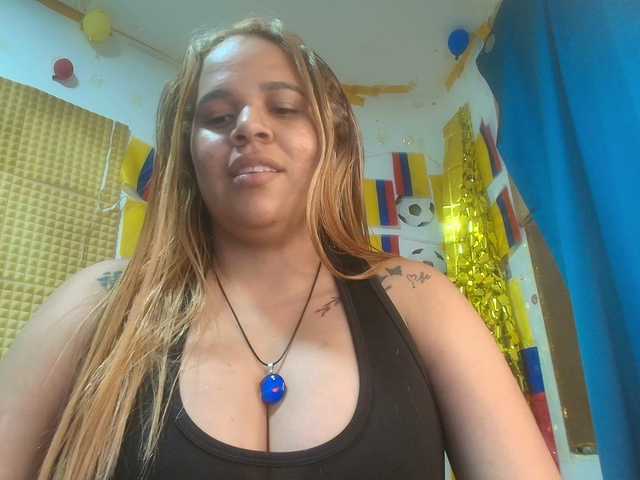 paolamss online show from August 11, 3:41 am