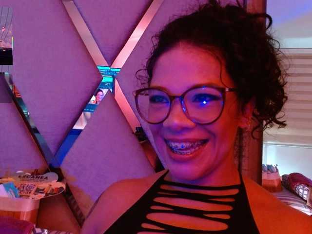 paula-daniela1 online show from July 30, 9:32 pm