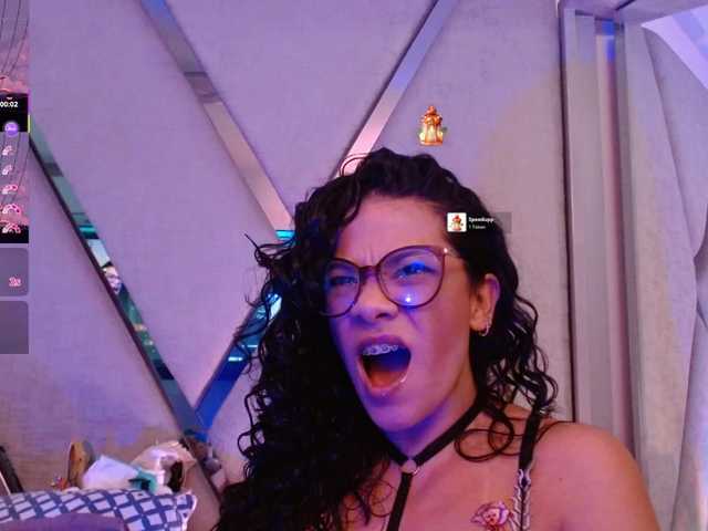 paula-daniela1 online show from July 31, 9:42 pm