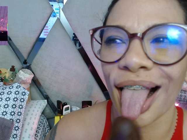 paula-daniela1 online show from August 4, 11:57 pm