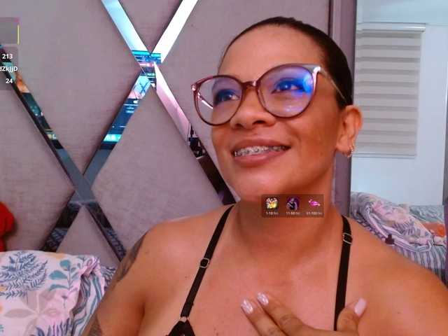 paula-daniela1 online show from August 14, 11:52 pm