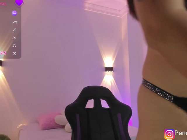 penelope22x online show from August 6, 4:44 am