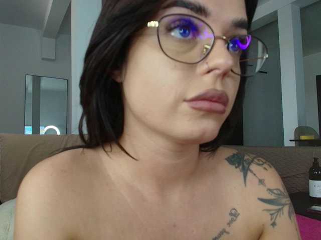 perfect-moans online show from August 4, 10:56 am
