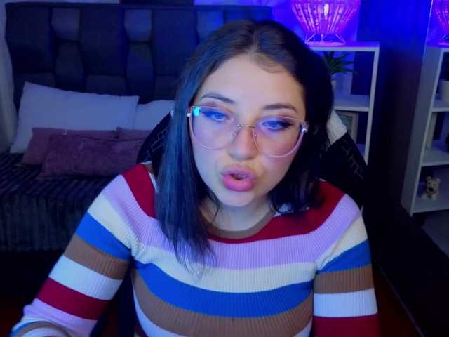 phoenixx777 online show from August 14, 2:21 pm