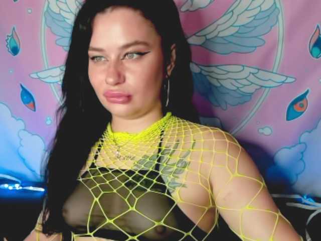 pretttyalice online show from July 29, 4:08 am