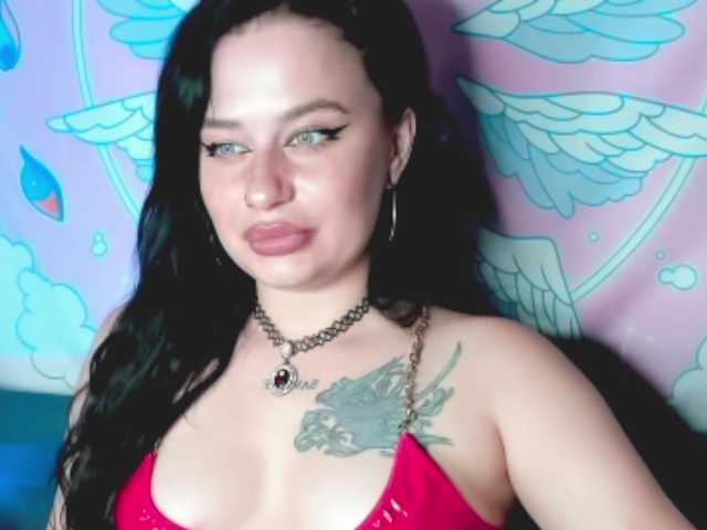 pretttyalice online show from August 10, 6:26 am
