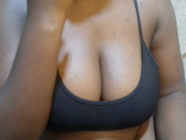 pretty-lioness online show from August 14, 1:04 pm