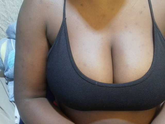 pretty-lioness online show from August 14, 10:02 pm