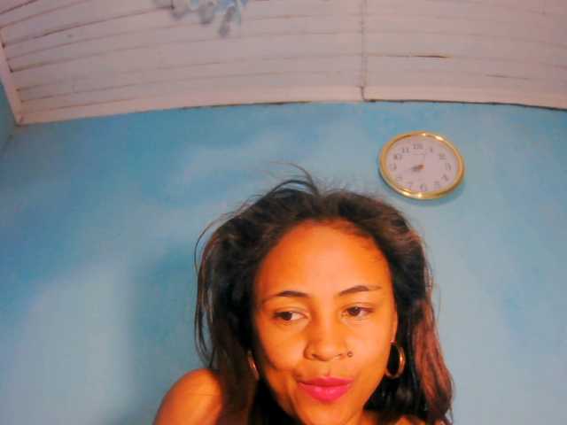 prettygirls11 online show from August 15, 4:55 pm