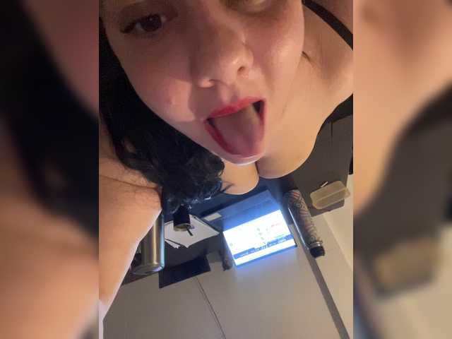 priscilamessi2024 online show from August 7, 3:28 am