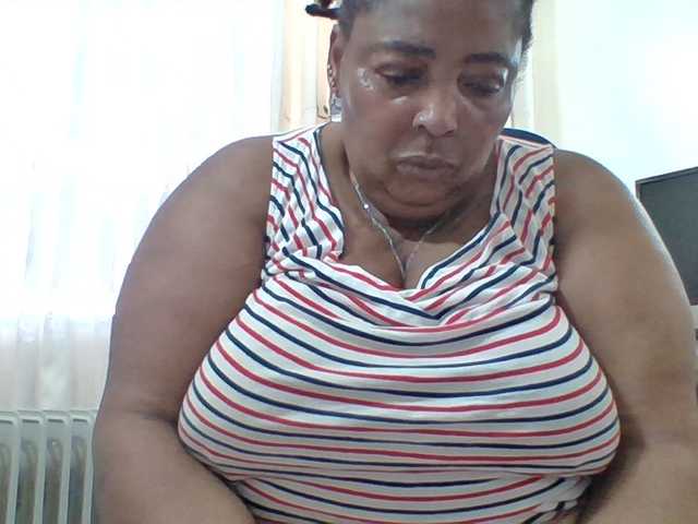 pussylips53 online show from August 8, 9:20 am