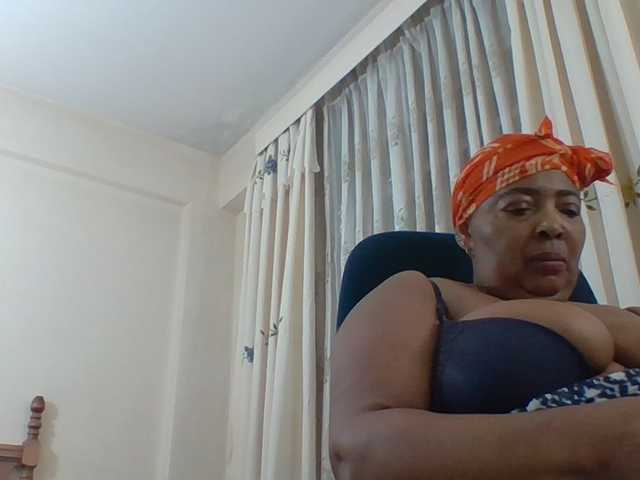 pussylips53 online show from August 9, 7:48 pm