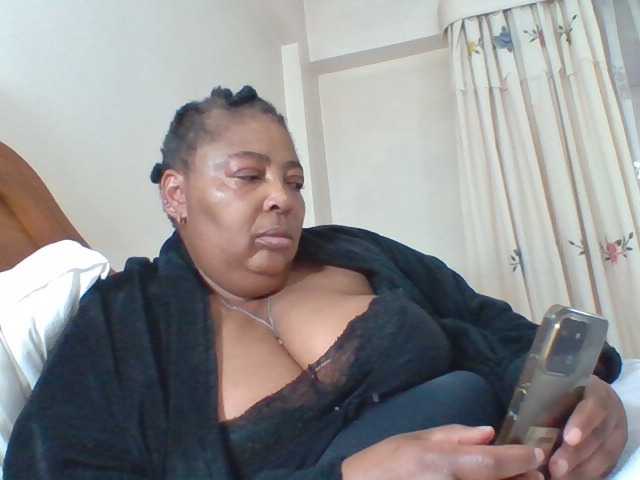 pussylips53 online show from August 13, 4:59 am