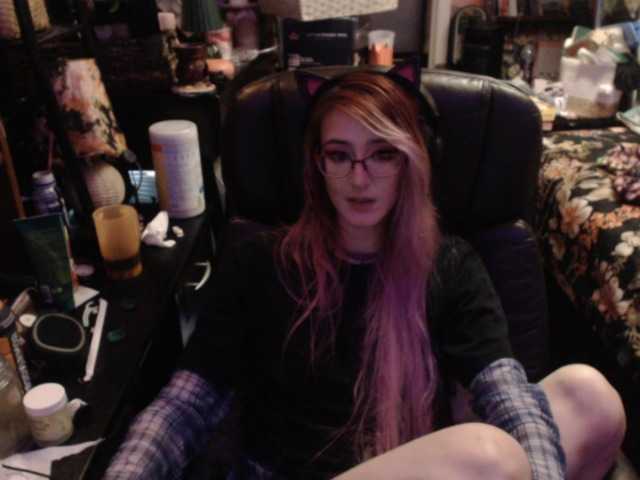 pussyxpaladin online show from August 6, 10:09 pm
