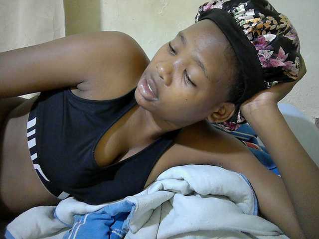 queen-slender online show from August 13, 6:49 am