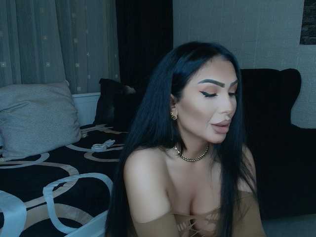 queenmeryem online show from June 16, 9:35 pm