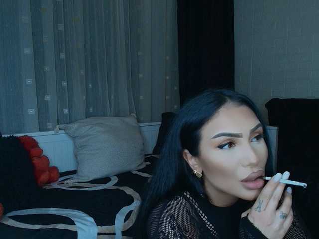 queenmeryem online show from June 18, 1:16 am