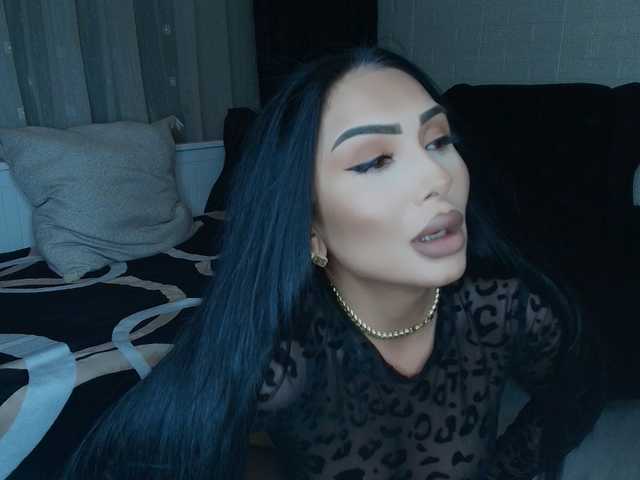 queenmeryem online show from June 22, 10:10 pm