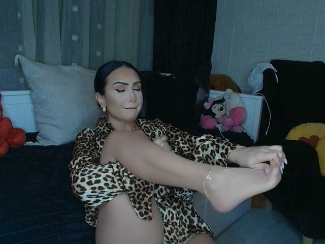 queenmeryem online show from July 18, 11:39 pm