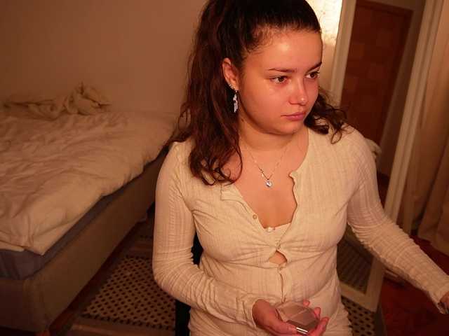 rizzcaprice online show from August 10, 6:53 pm