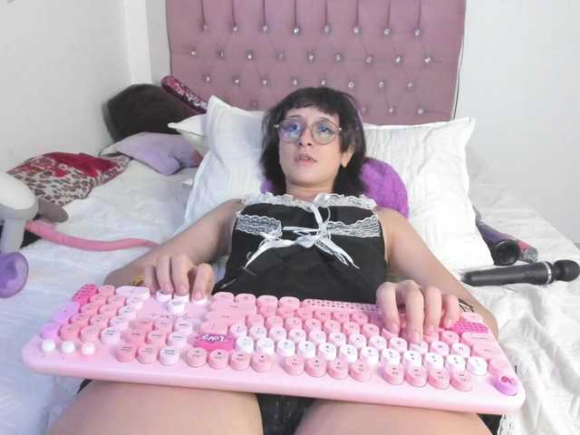 ronnetemiller online show from July 23, 5:54 am